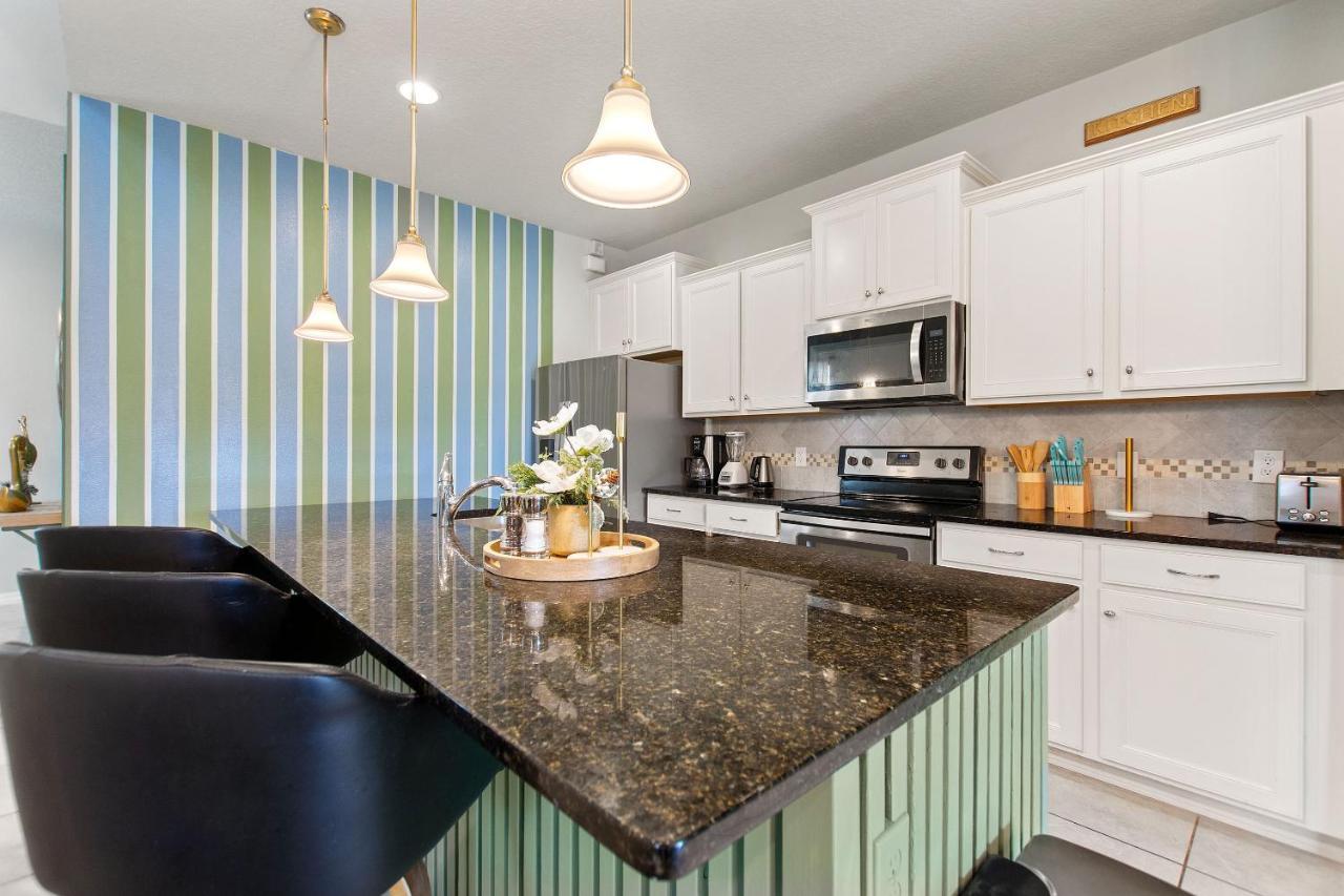Stylish Cozy Family Getaway With Private Pool And Lake View Kissimmee Exterior foto
